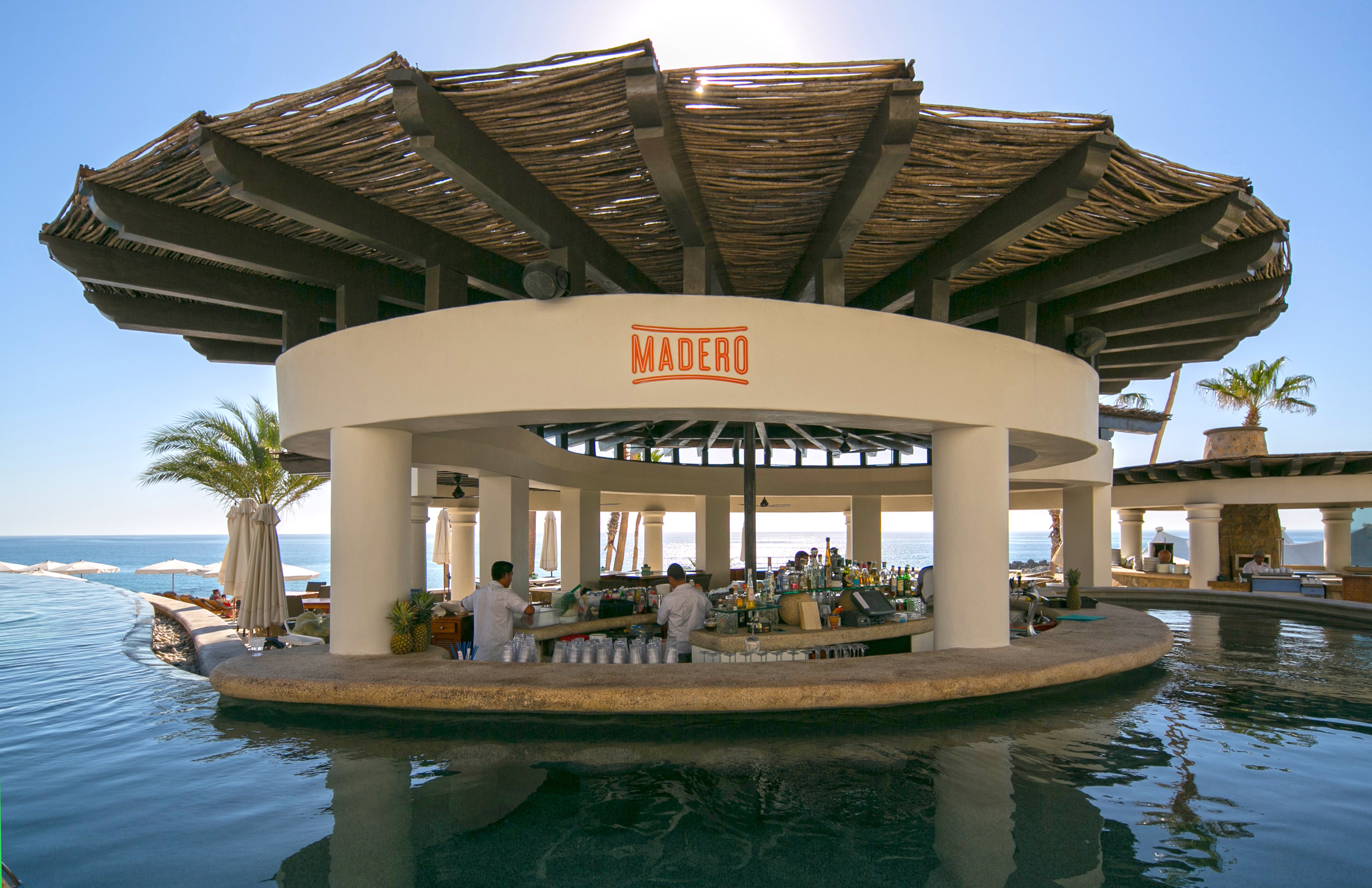 Image of a swim-up bar at La Pacifica Los Cabos, a Hilton Club