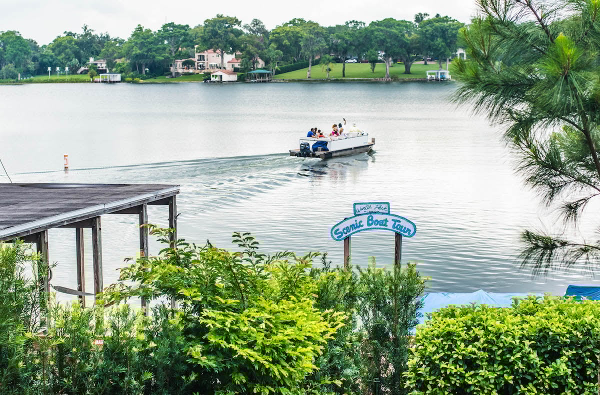 Image of a boat tour in Winter Park